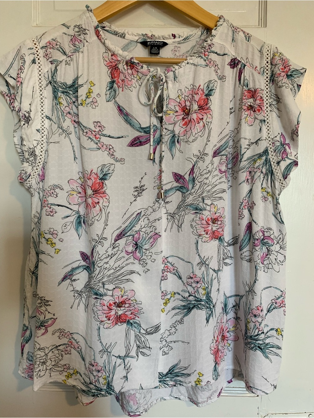 Buffalo David Bitton White Floral Tie-Neck Women's Top Size L